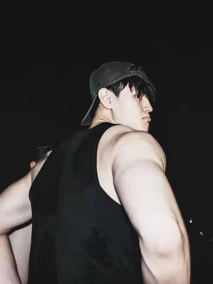 亚军后却哭, 男篮独一份